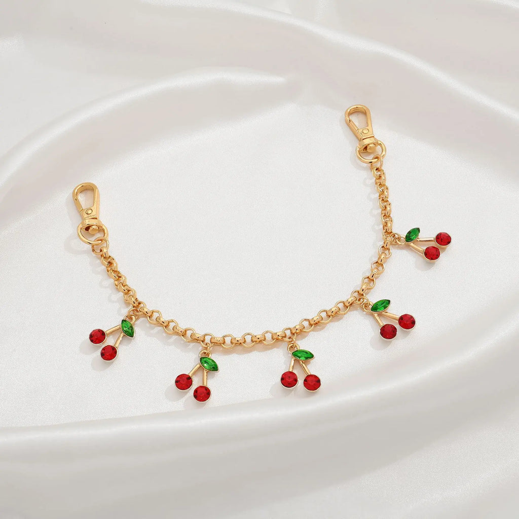 Llavero de cereza con perlas