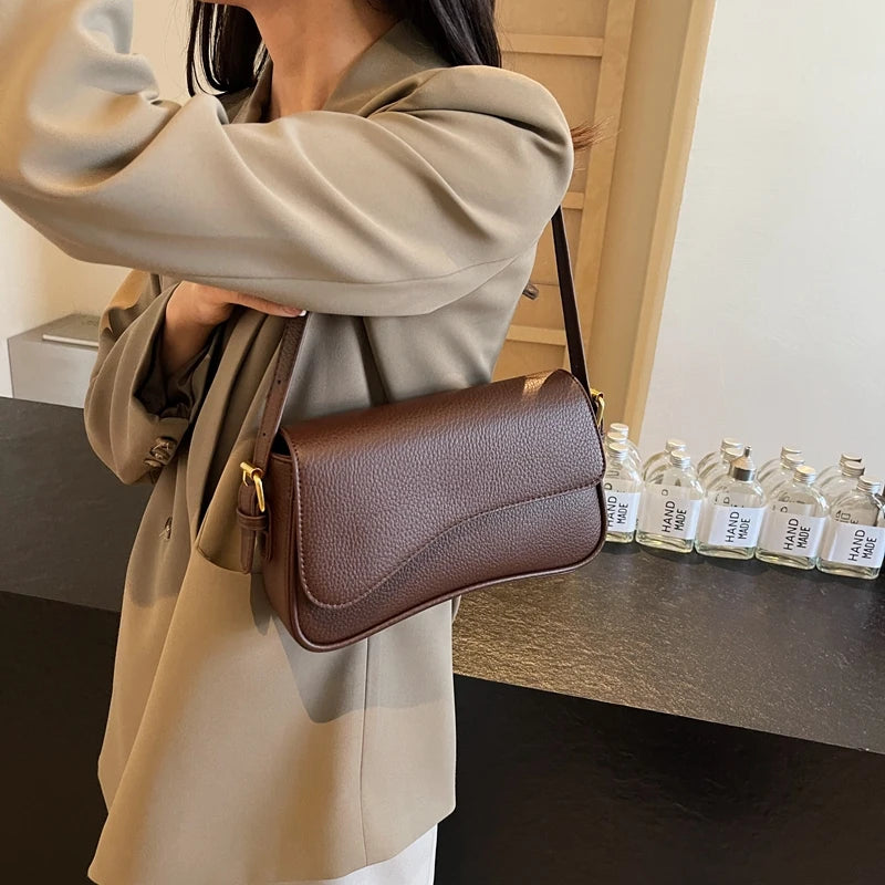 Bolso de hombro de cereza